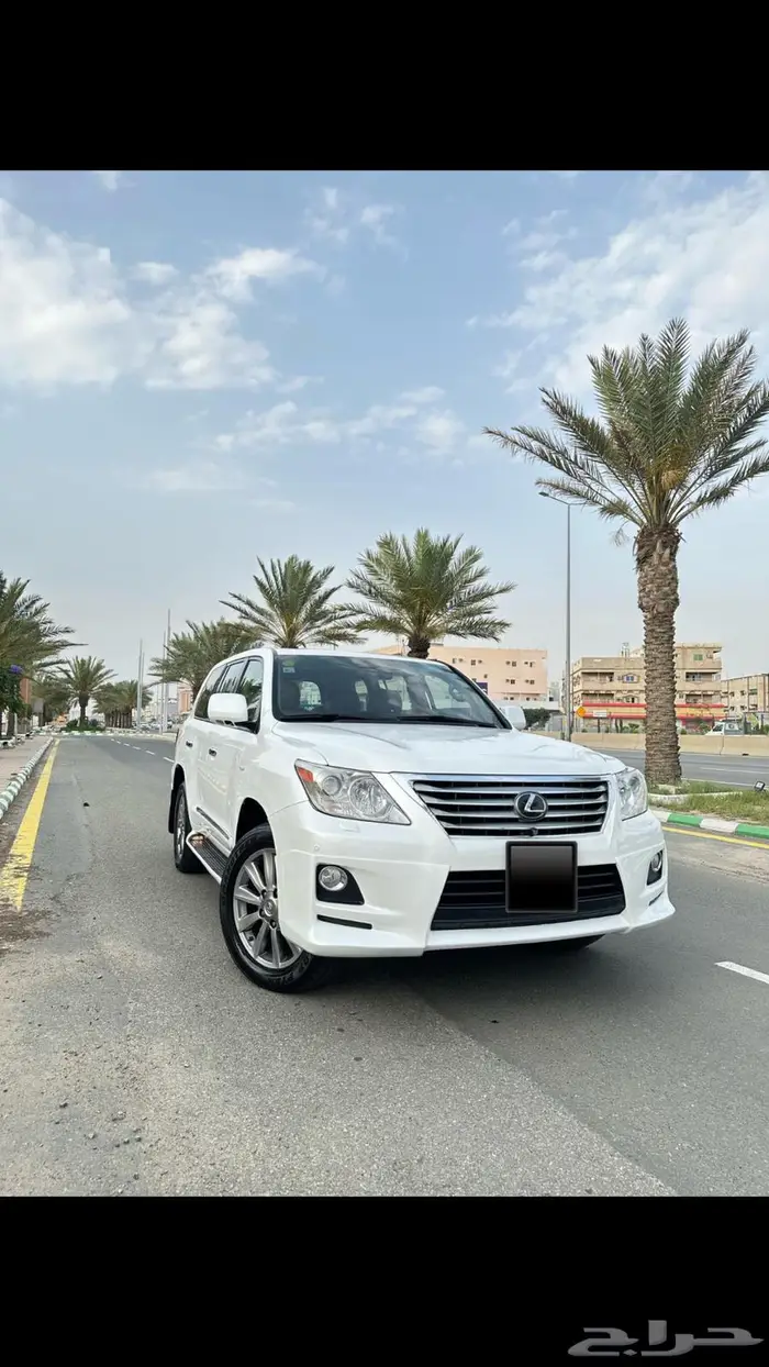 ( تم البيع )لكزس LX 570 فل كامل سعودي وكالة او للبدل المناسب 1