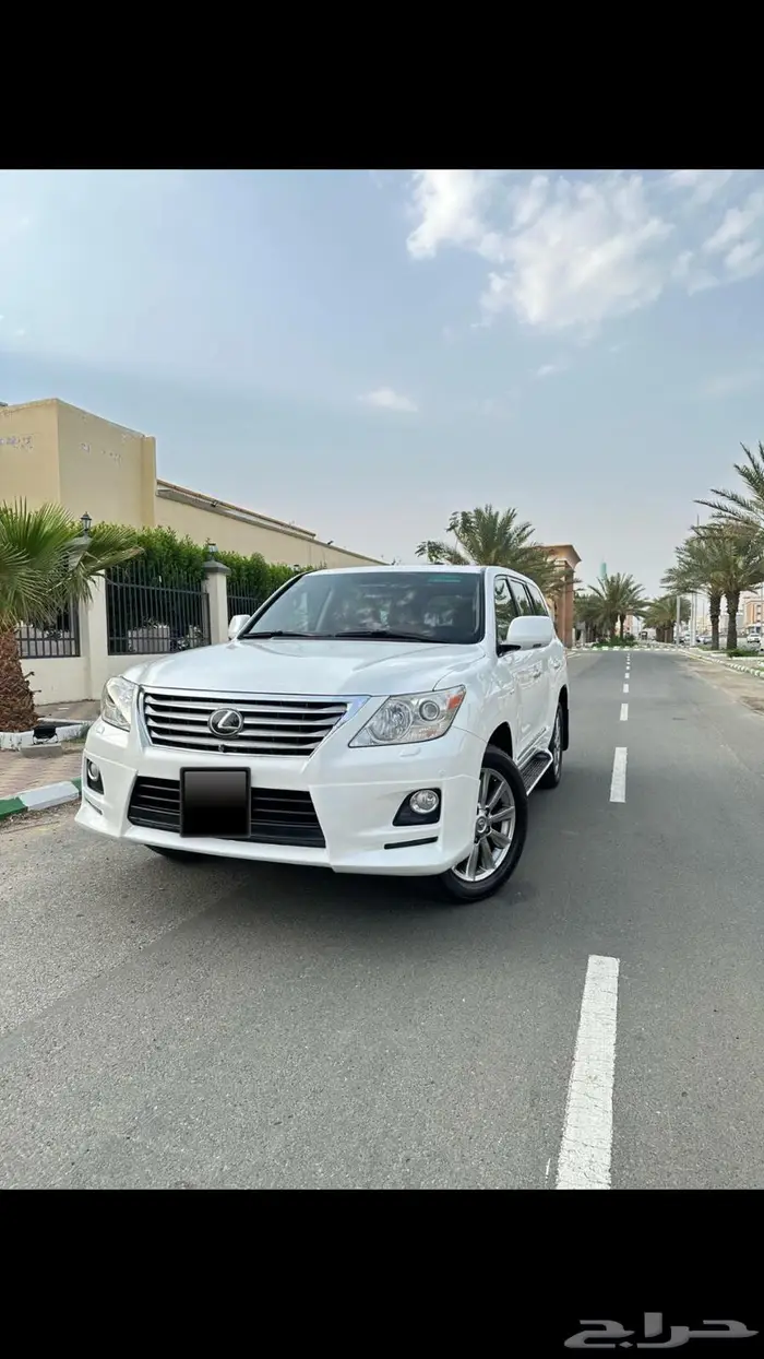 ( تم البيع )لكزس LX 570 فل كامل سعودي وكالة او للبدل المناسب 0