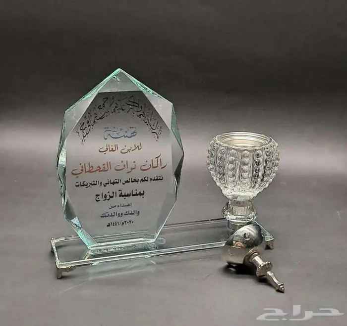دروع تذكارية جملة ومفرق و هدايا دعائية و هدايا الحفر الداخلي 64