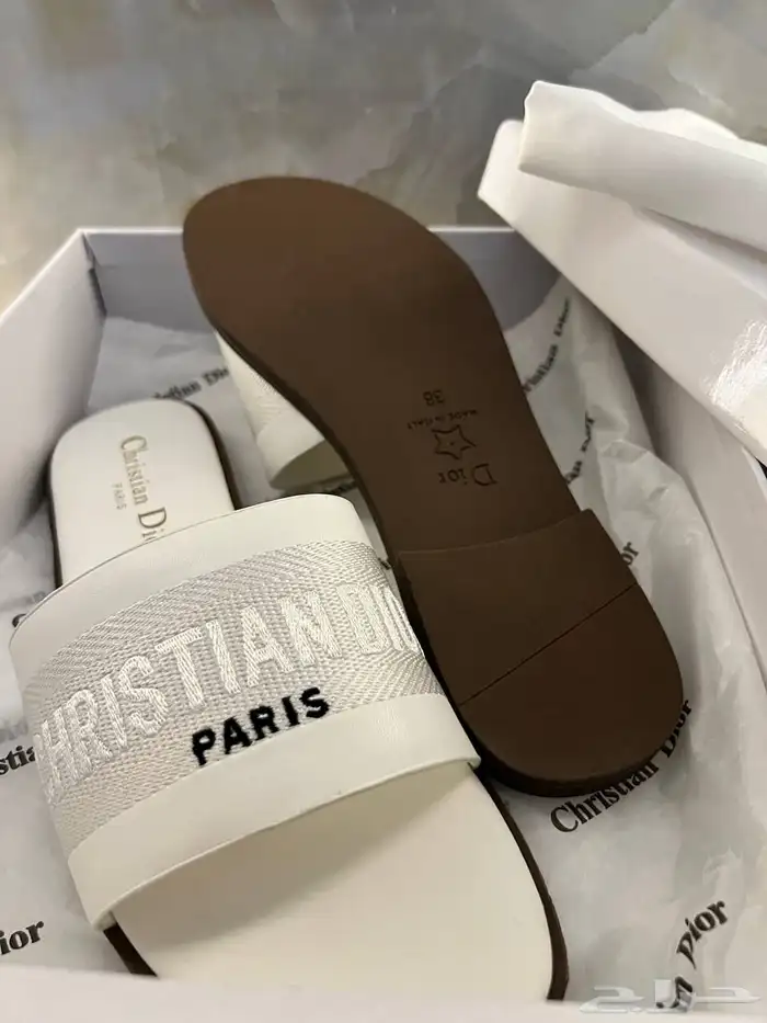 صندل نسائي Dior 5