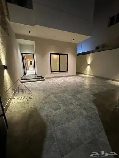 شقه حي اليرموك تبوك للبيع 0
