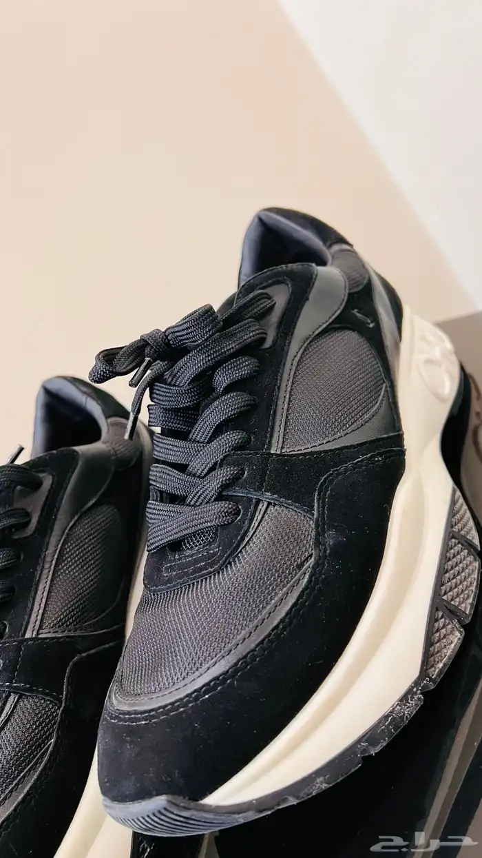 جزمه مسخدمه مره وحده فقط مقاس44 3