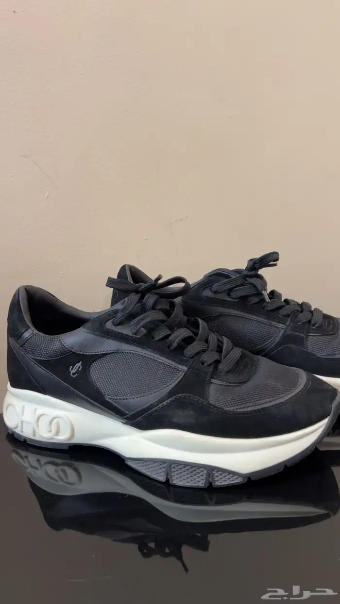 جزمه مسخدمه مره وحده فقط مقاس44 5