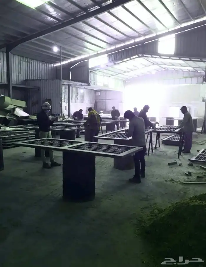 مصنع حداده ابواب وسلالم دربزينات درج شبابيك حماية حديد 17