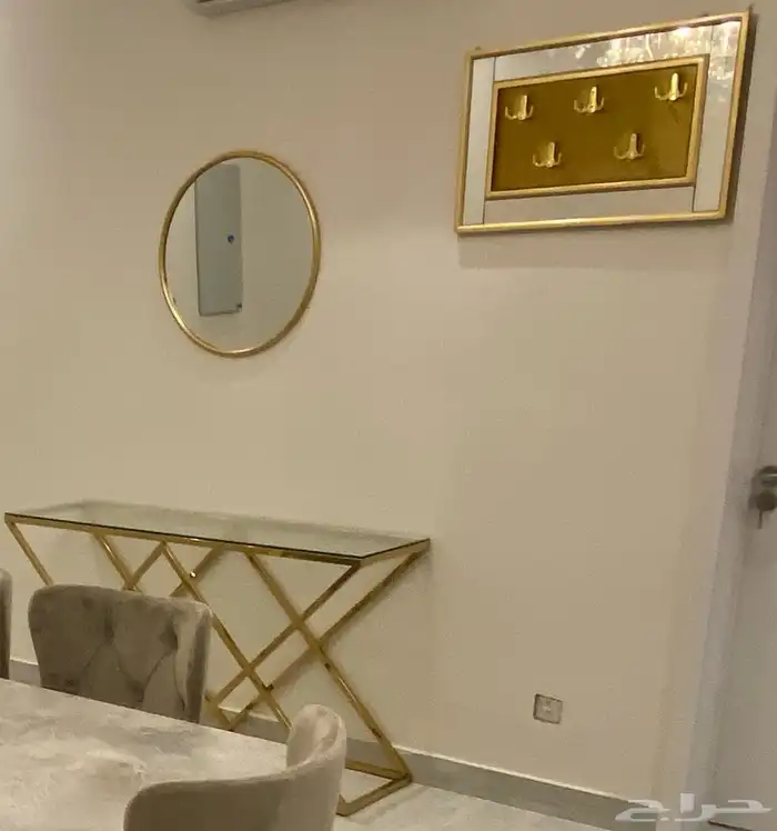 للبيع اثاث منزلي نظيف جدا 4