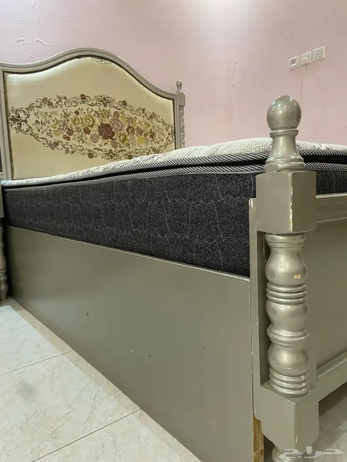 سرير مع مرتبه 2