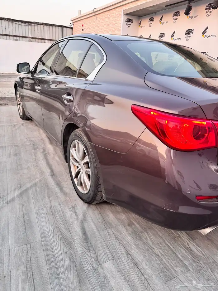انفنتي Q50 موديل 2015 سعودي أربعه سلندر فل 18