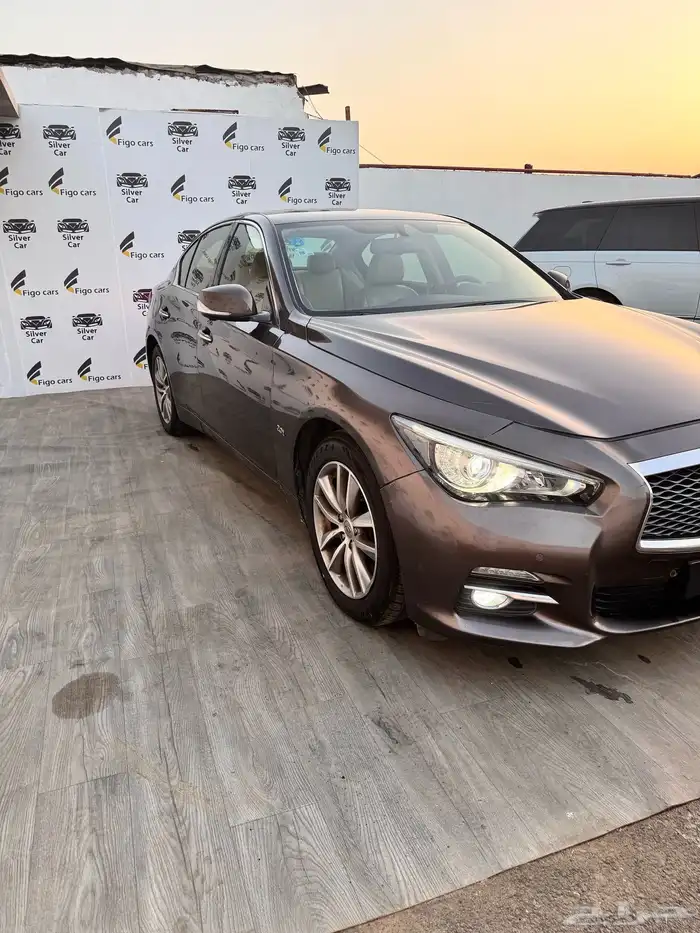 انفنتي Q50 موديل 2015 سعودي أربعه سلندر فل 16