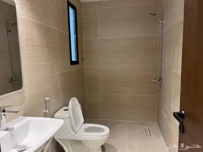 فلل للبيع الحلقة الغربية 6