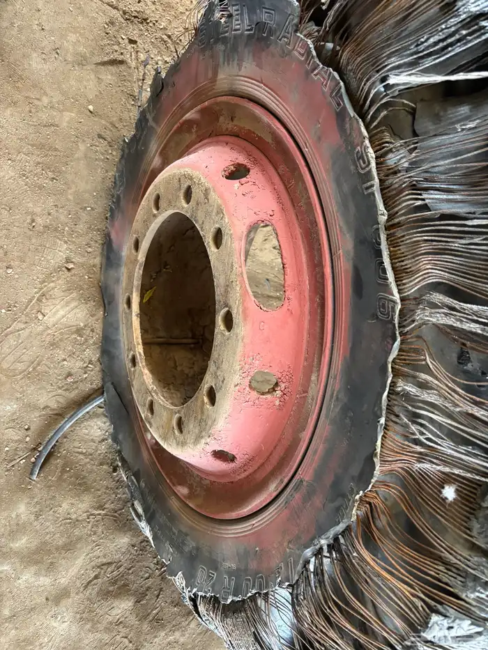 جنوط 22.5 ثنين وعشرين ونص 16مل جنط 0