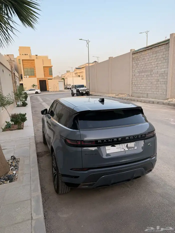 رنج روفر ايفوك R دايناميك 1
