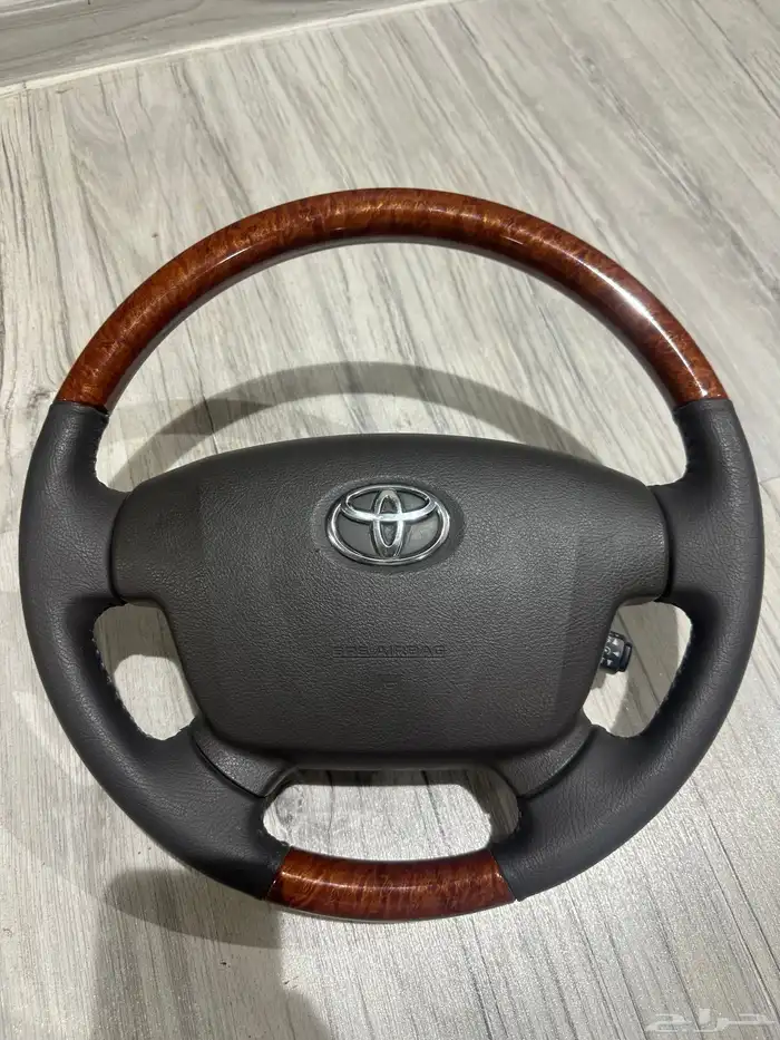 طار لاند كروزر اصلية 0