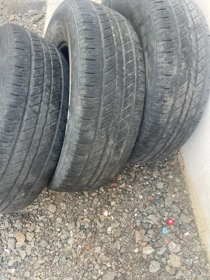 كفرات مقاس 17فيهن نصف عمر 1