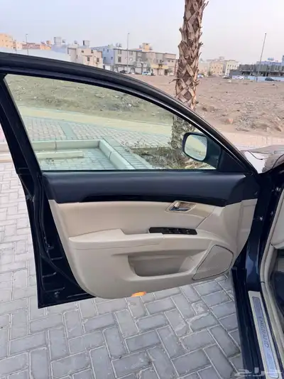 جيلي اي سي 8 2013 7