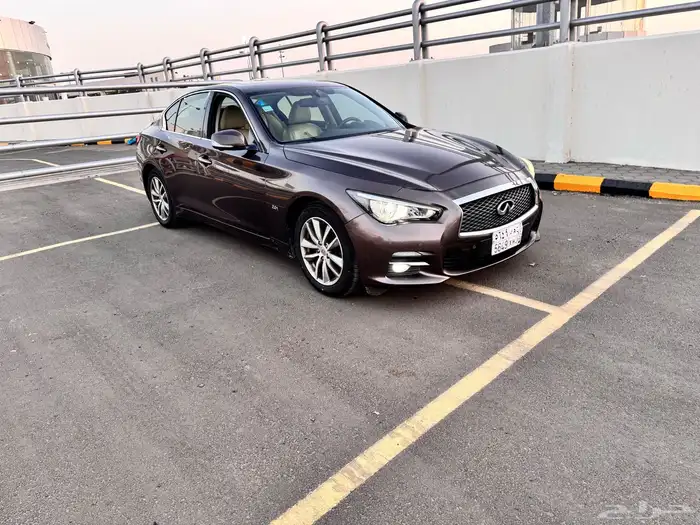 انفنتي Q50 موديل 2015 سعودي أربعه سلندر فل 31