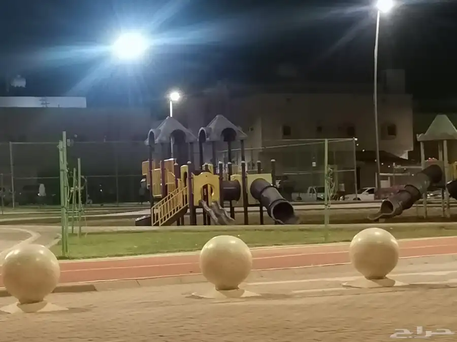 سكن طالبات فيه حي الفلاح 4