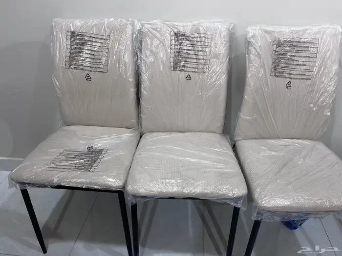 3 كراسي جدد بكرتونهم 0