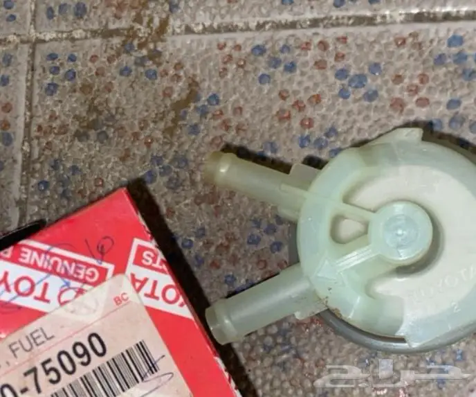 فلتر بنزين هيلوكس 98 اصلي 0