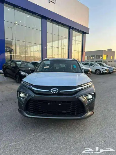 تويوتا اوربان كروزر فل كامل GLX 2025 0