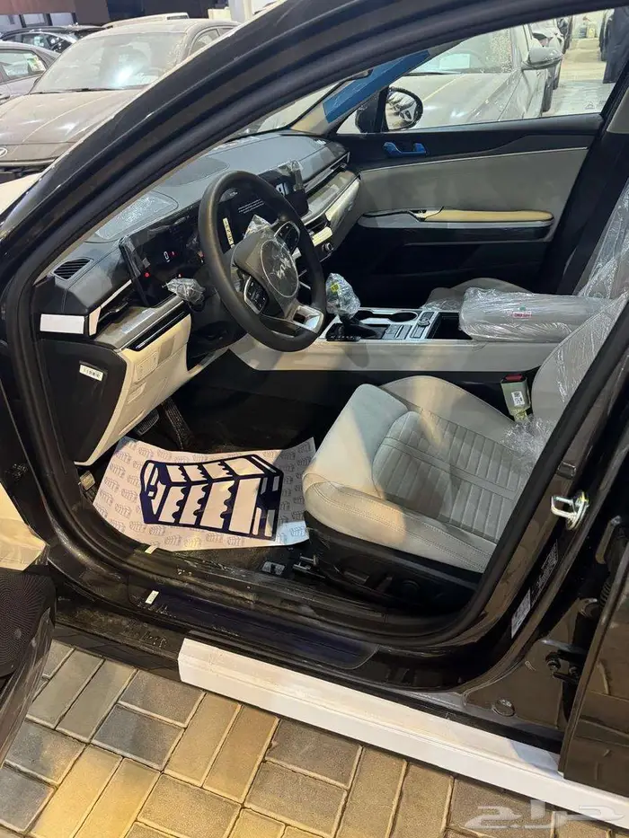 كيا K5 2025 استاندر مطور كاش وتقسيط لجميع البنوك 9