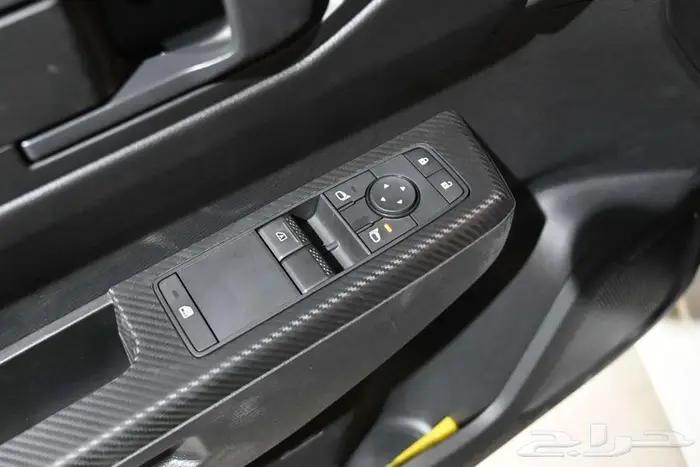 ميتسوبيشي L200 غمارة بنزين 2024 سعودي 10