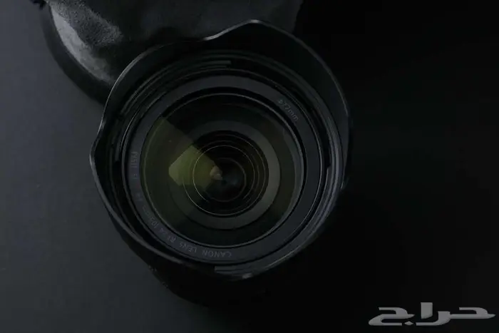 عدسة Canon RF 24-105mm F4L IS USM الشاملة للبيع جديدة 5