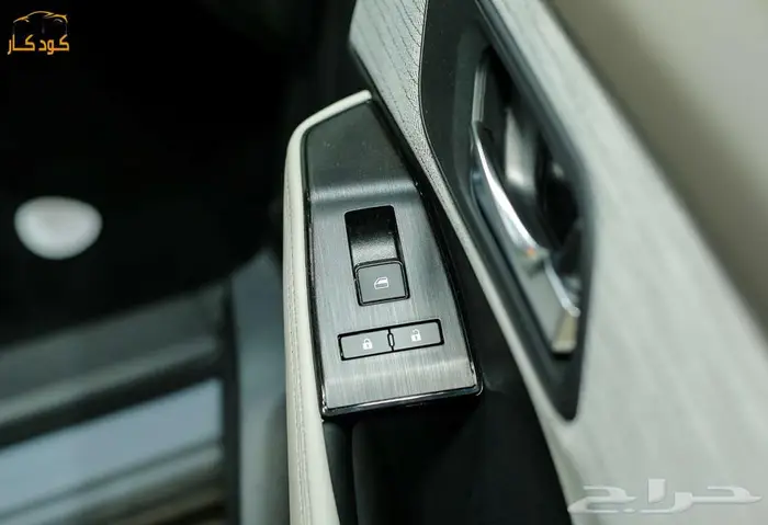 نيسان اكس تريل 2025 دبل استنادر 7 مقاعد 30