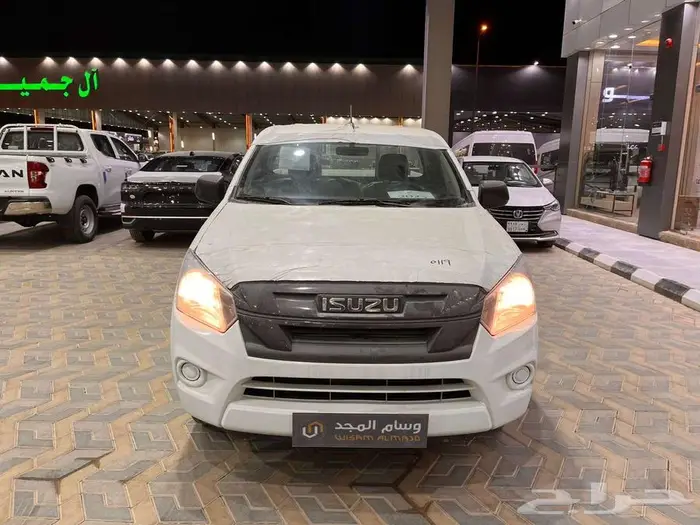 ايسوزو دي ماكس غماره حوض 2025 ستاندر عرض خاص 1