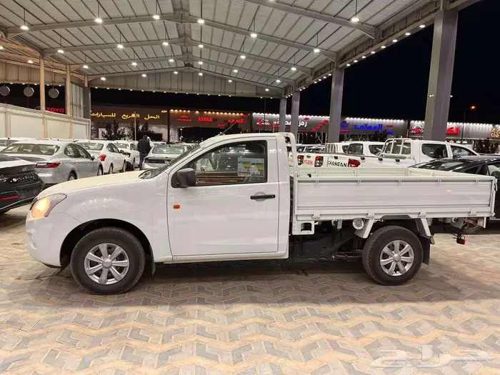 ايسوزو دي ماكس غماره حوض 2025 ستاندر عرض خاص 2