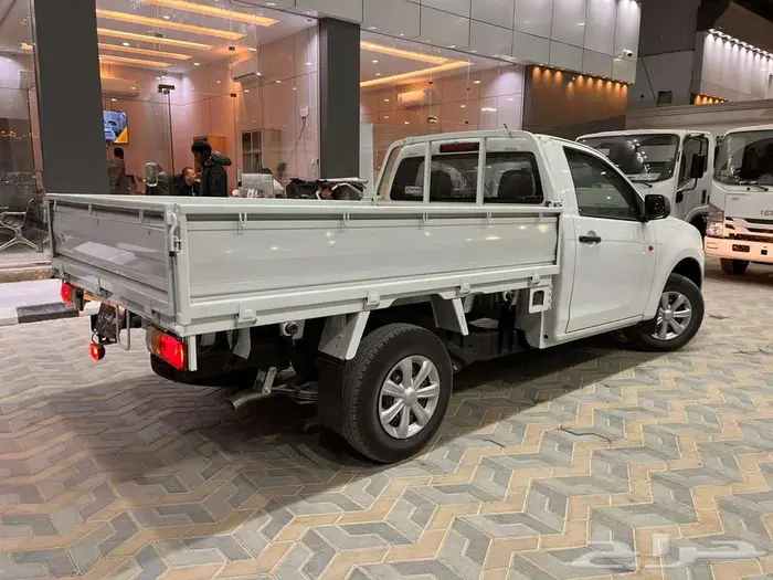 ايسوزو دي ماكس غماره حوض 2025 ستاندر عرض خاص 4
