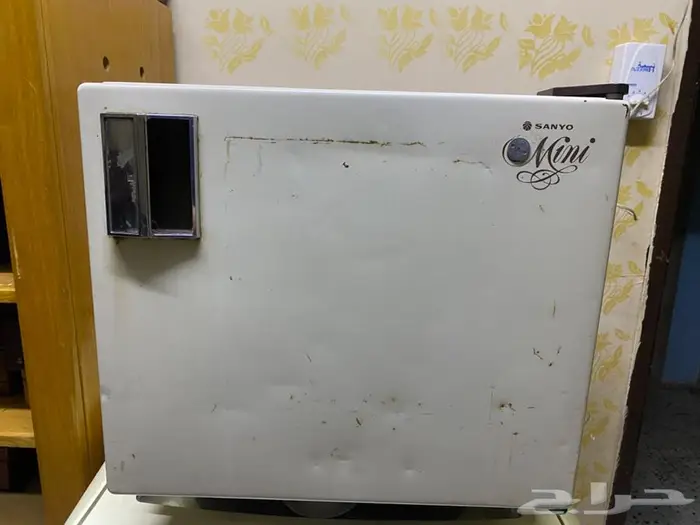 ثلاجه سانيو انتيكه قديمه 4