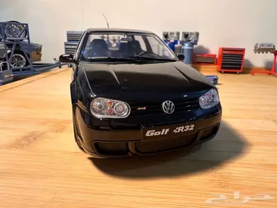 فولكس واجن جولف 4 R32 موديل 2003 3