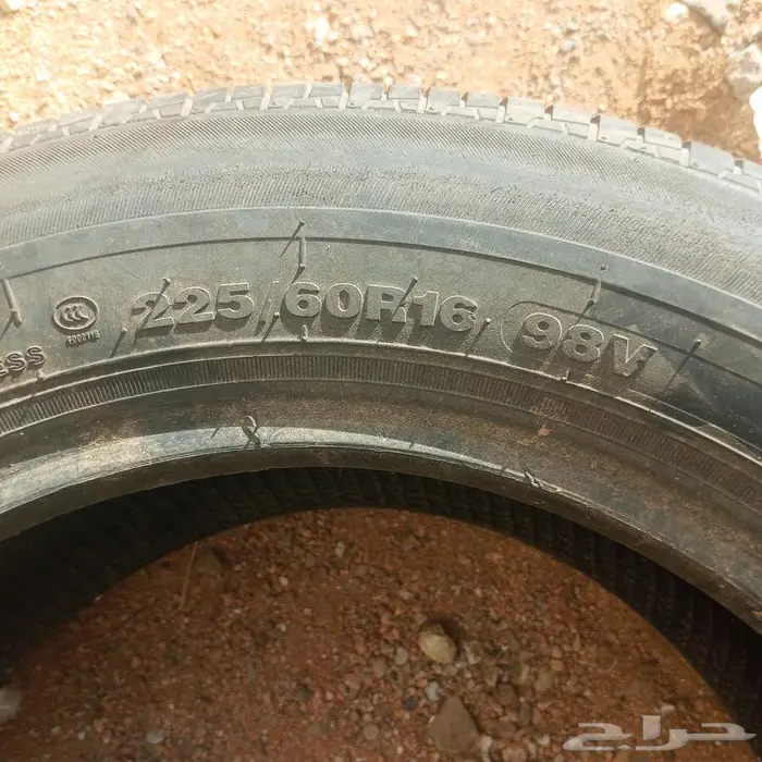 كفرات مستعلمه حقت سيارات صغيره وونيتات نظيفه 10