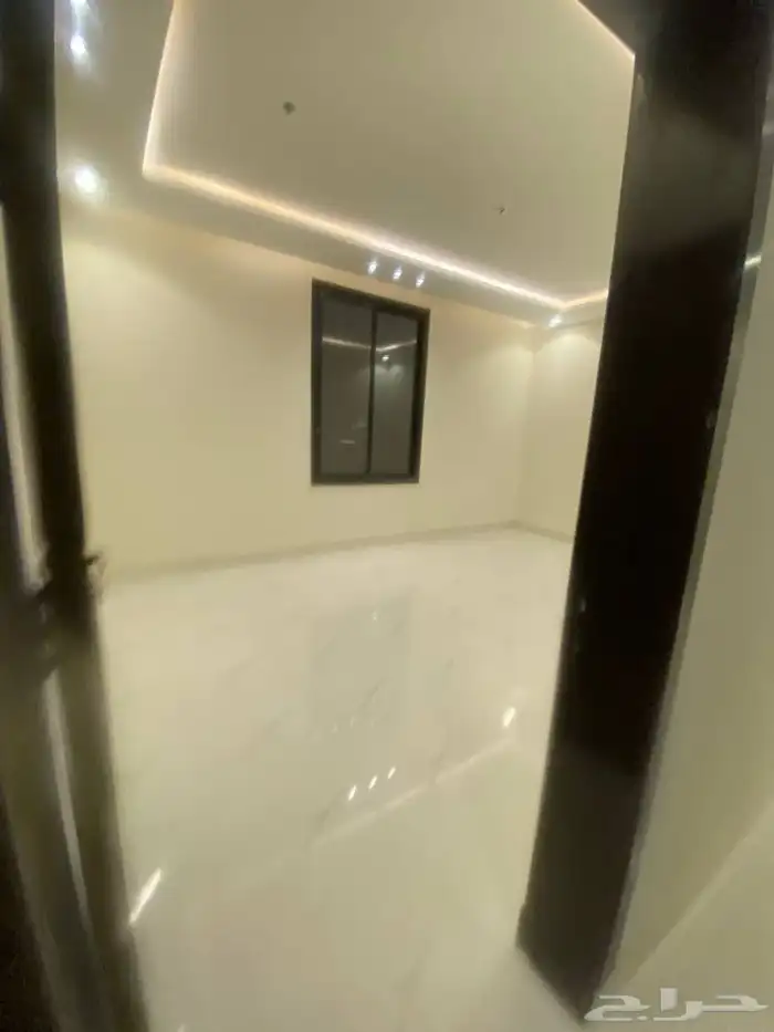 استديوهات للإيجار جديدة سكن طالبات وموظفين المطار 1