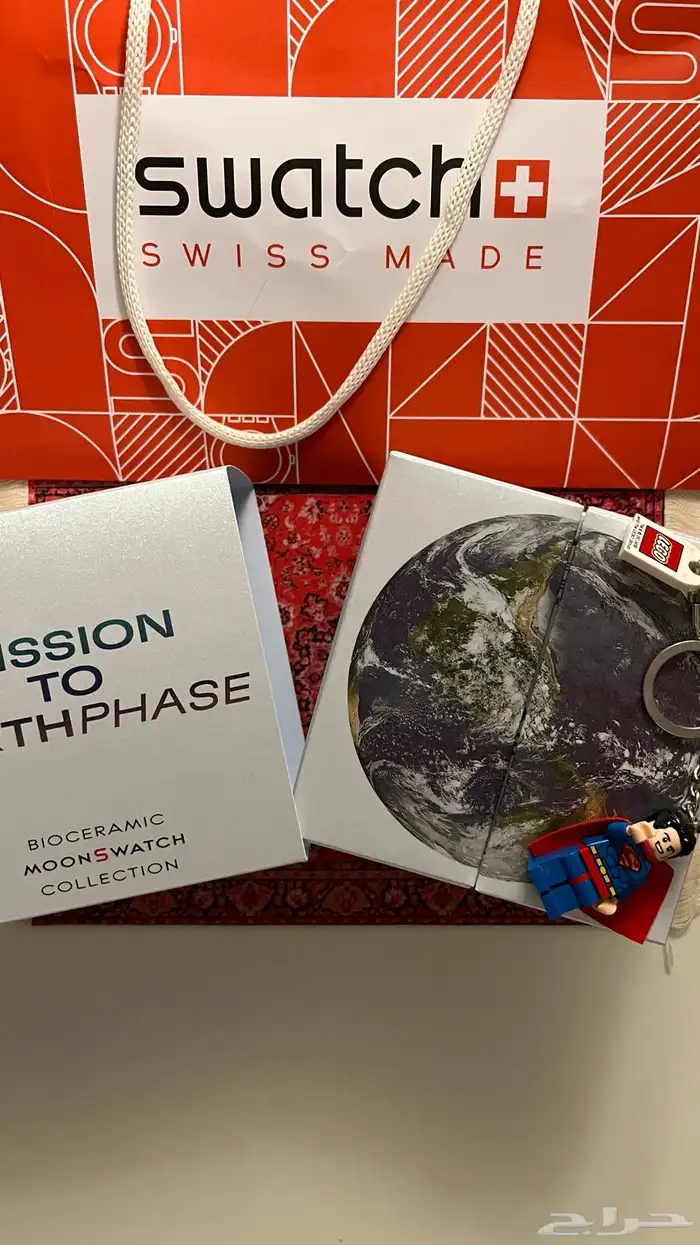 Swatch x Omega Mission to Earthphase ساعة سواتش أوميغا 3