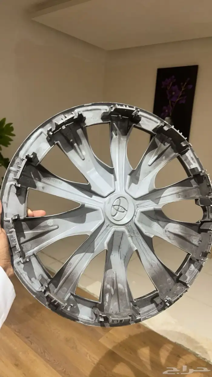 طاسة كامري 2018-2024 وكالة 1 1