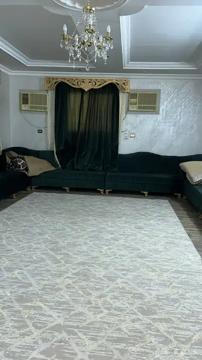 كنب مجلس نضيف 5X8 مع الستاير 6