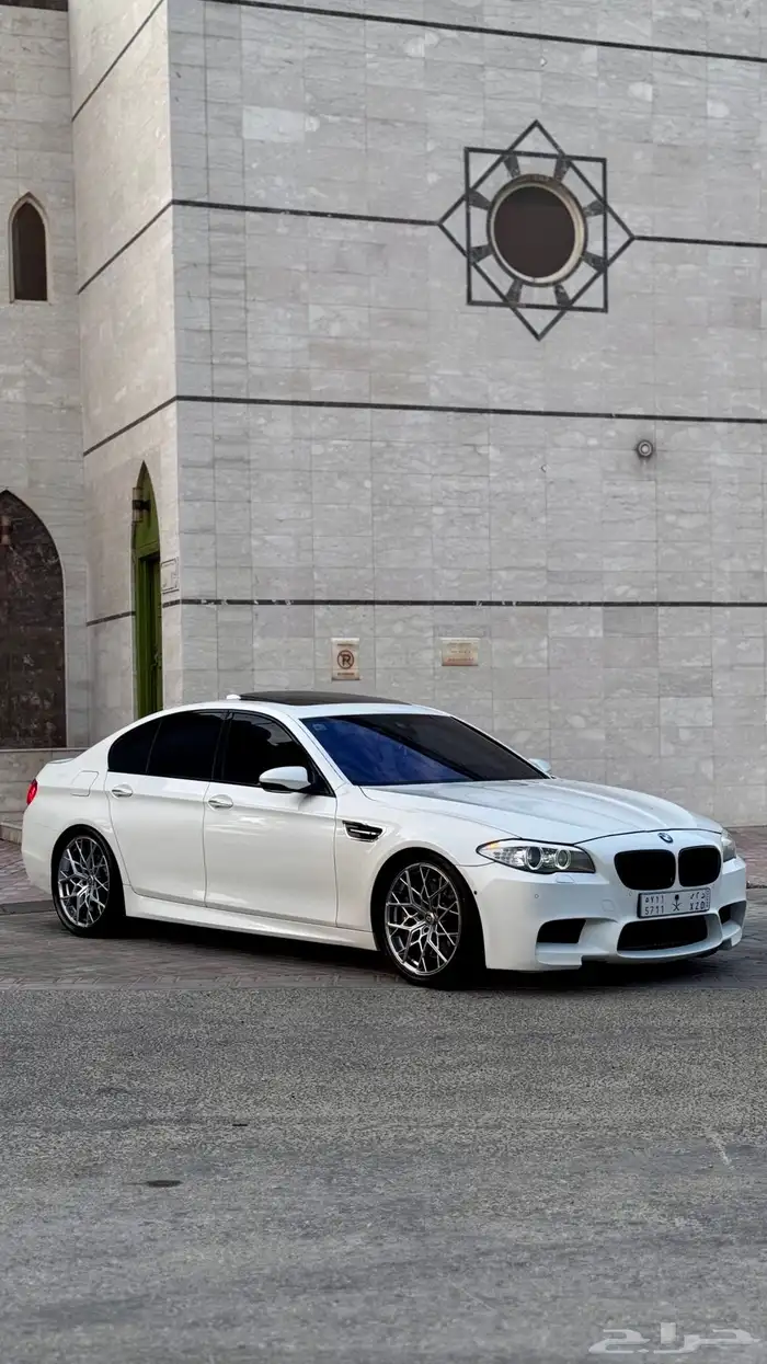 بي ام دبليو 2013 F10 M5 2