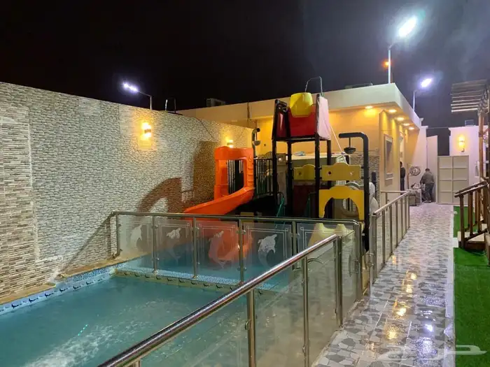 شاليهات مميزه بحي الرمال 1