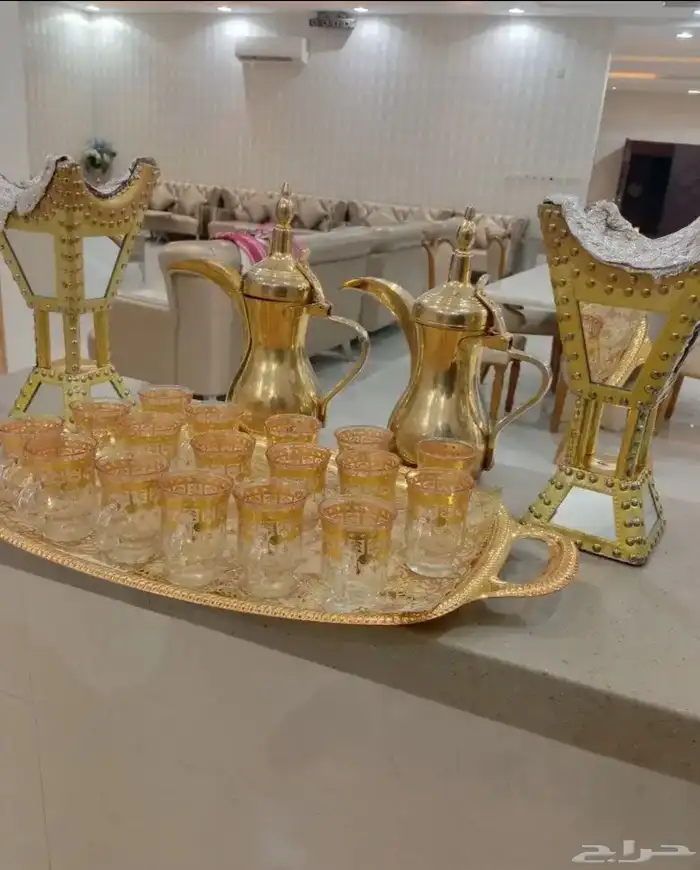 يوجد لدينا صبابين وقهوجيه وشبكات وأضاءه وعقود كهرب اصفر 6