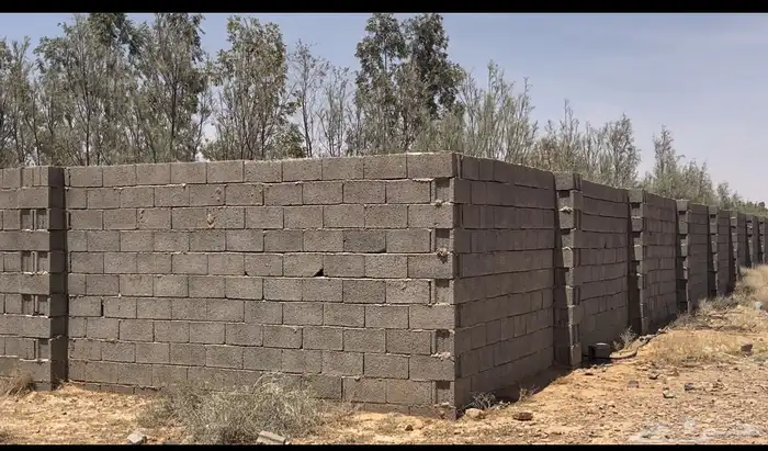 للبيع الاستراحة (عقار ) على طريق الاجفر الخوير قبل الخوير 7ك 5