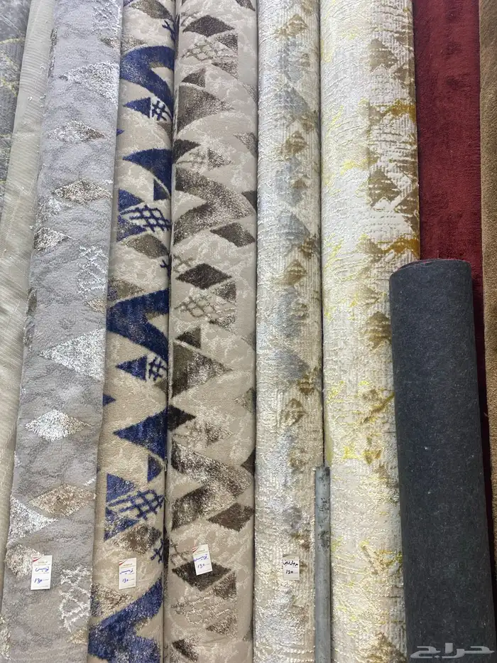 موكيت وسجاد ومشمع وانجيله صناعيه 0