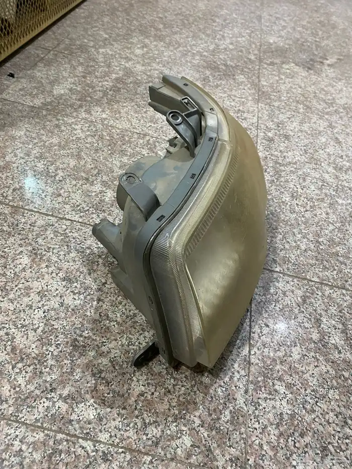 قطع دباب سوزوكي شمعة دباب يسار 0