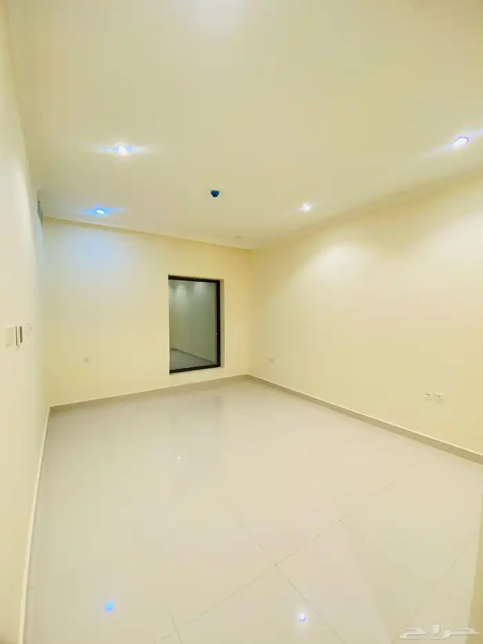 شقة سكنية للايجار بحي الزهور بالدمام 1