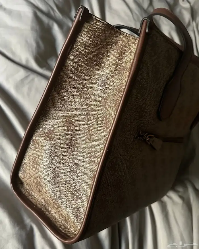 للبيع حقيبة يد نسائية ماركة جيس Guess 4