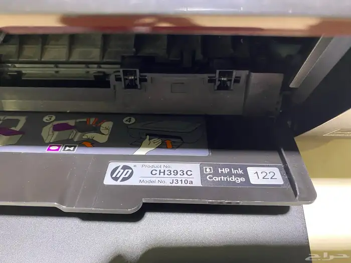 للبيع طابعة ملونه موديل HP Deskjet 3000 2
