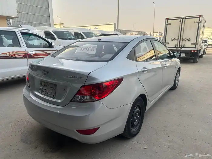 اكسنت قير عادي 7
