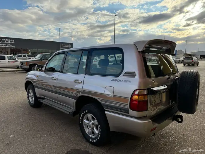 لاندكروزر 2002 GXR قير عادي نظيف 5