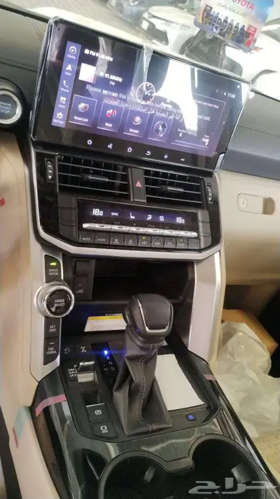لاندكروزر جي اكس ار L3 وL4موديل 2025 اللون اسود 7