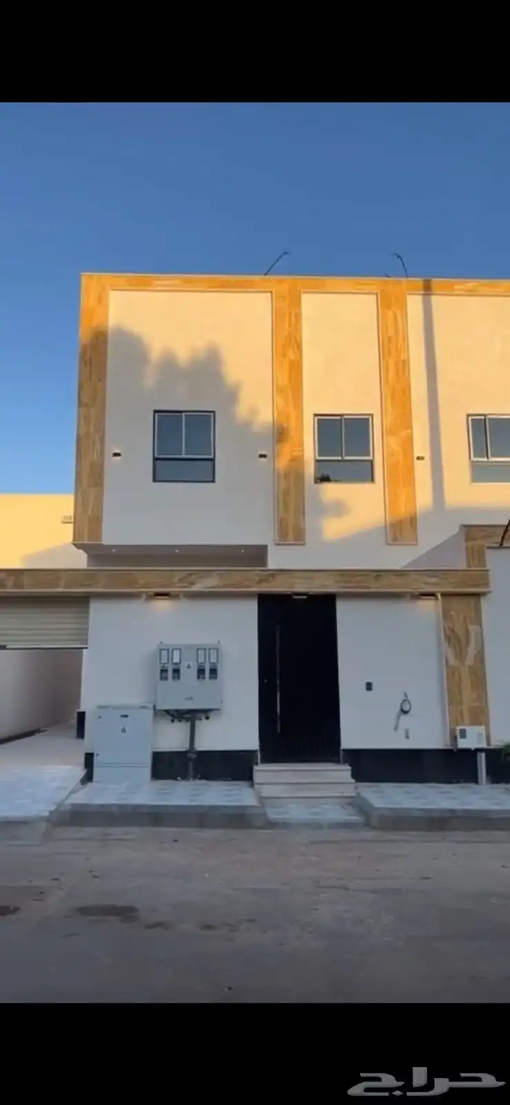 فله  شقتين للبيع في حي الدفاع في المدينه المنوره 0